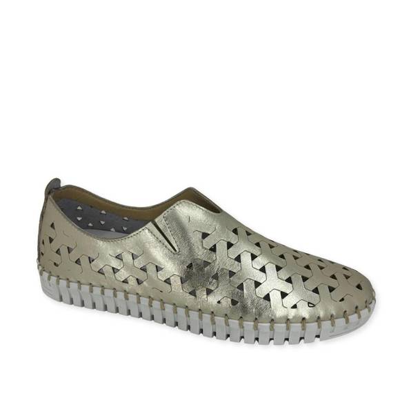 NEW ERIC MICHAEL women's inez slip-on shoe in gold - Picture 1 of 3